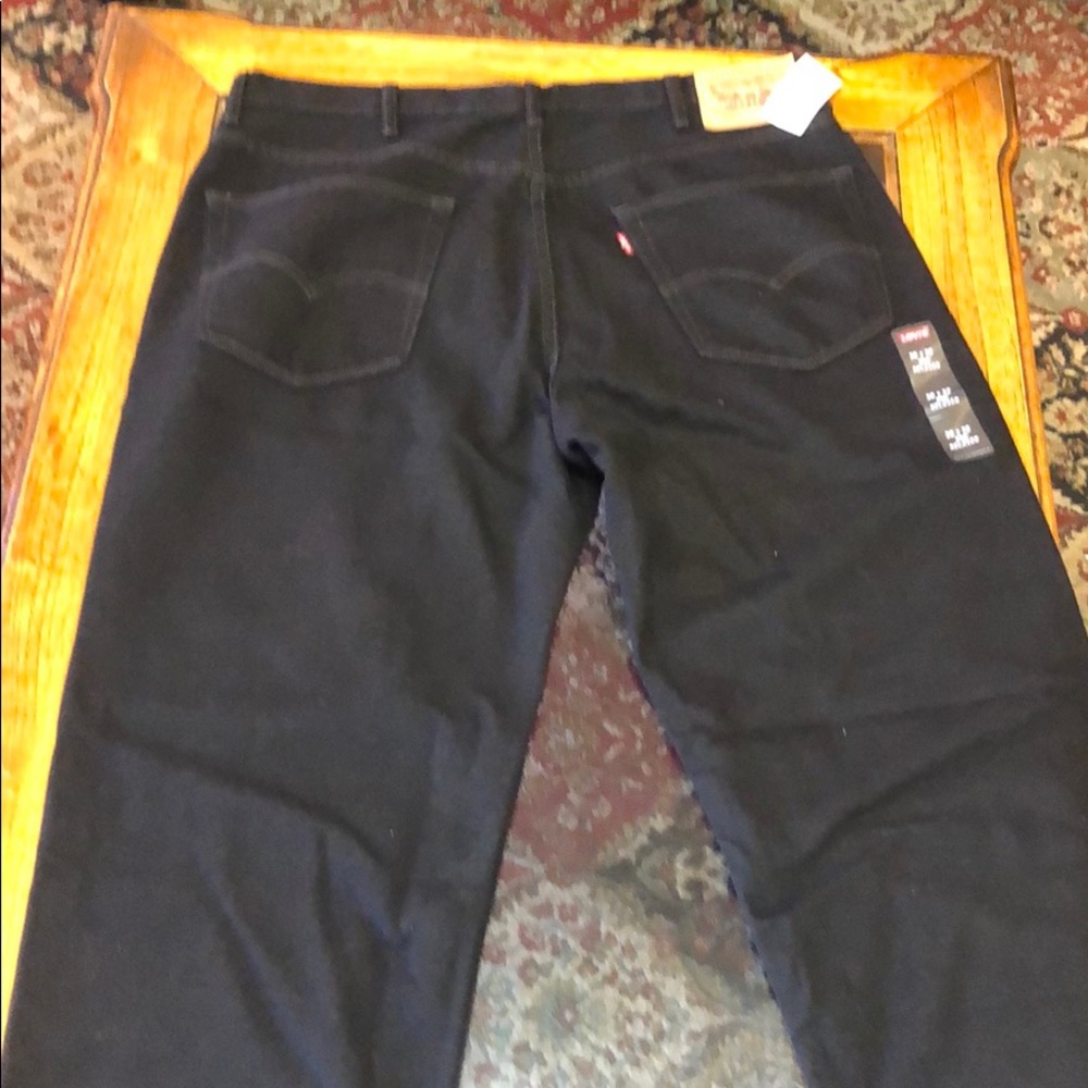 Brand New never worn Black Levi Jeans Relaxed. - Picture 2 of 4